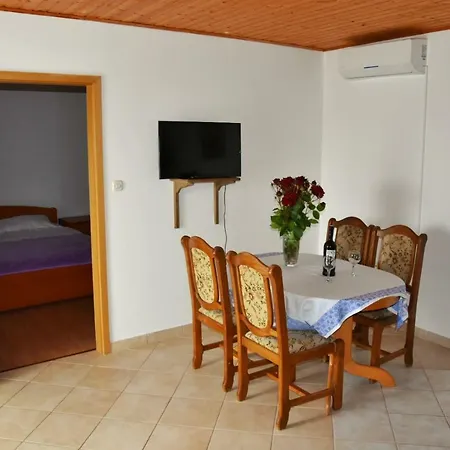 Apartman Sanela Apartment